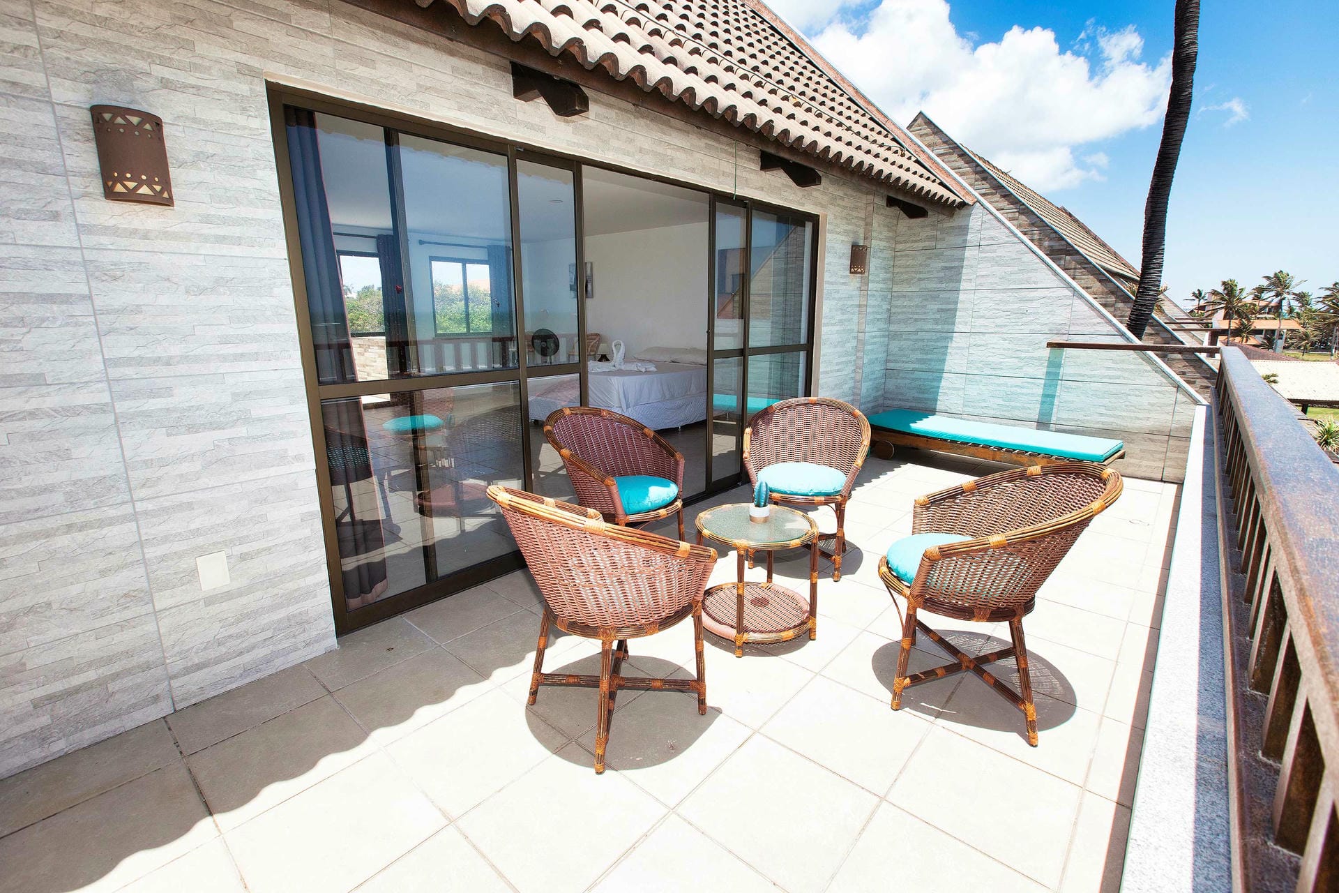 Varanda do apartamento com vista para o mar