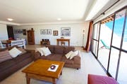 Área de lounge do apartamento