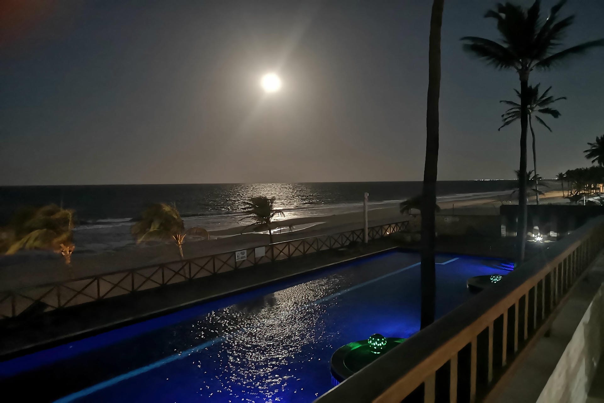 Nascimento da lua no Ocean View